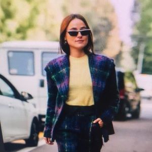 Meet your Posher, Irene